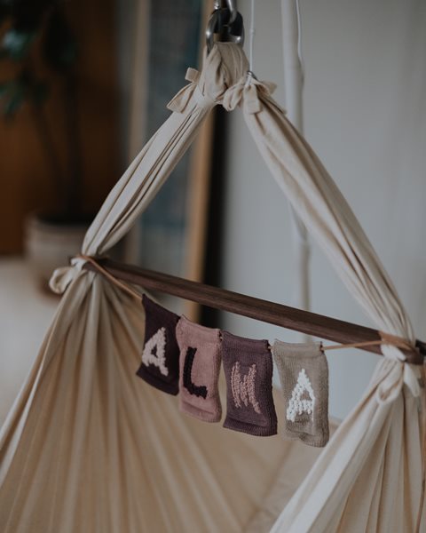 Bogstaver i strik fra Smallstuff