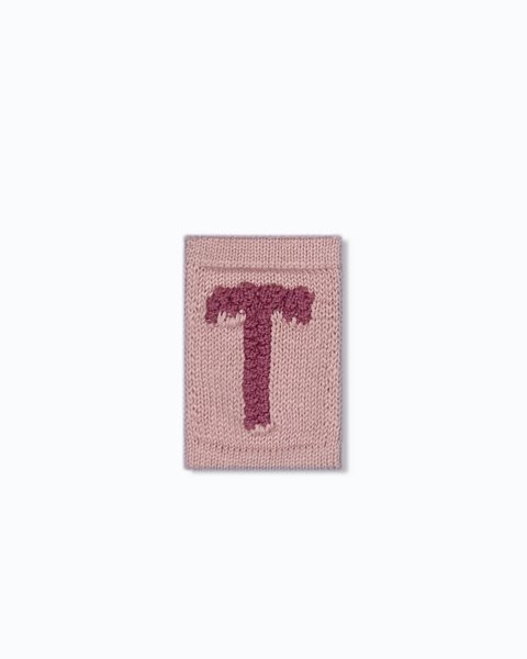 Bogstaver i strik fra Smallstuff T - Rose
