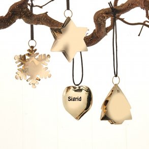 Forgyldt hjerte i metal med navn