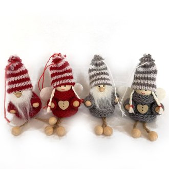 4 nisser med hngeben