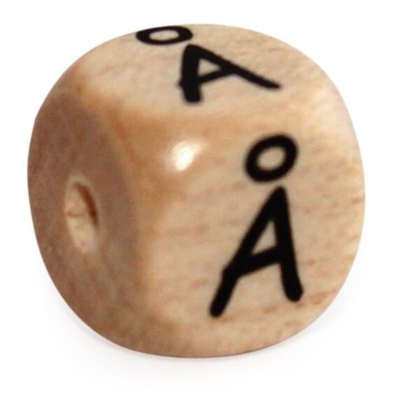 Bogstavperle i tr 10 mm 