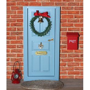 Nissedr i tr bl med tilbehr